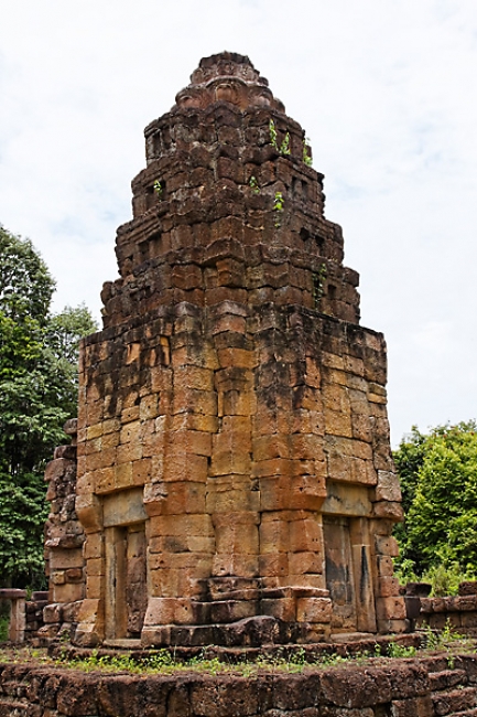 26-Prasat Ta Muen Toch-018